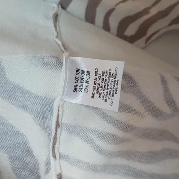 JM Collection animal print cardigan - Picture 6 of 7